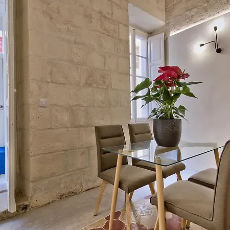 Zoe 2 By Vallettastay شقة *