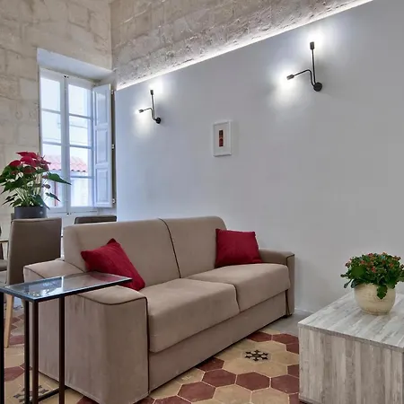 Zoe 2 By Vallettastay *