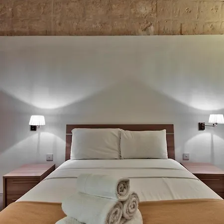 Zoe 2 By Vallettastay