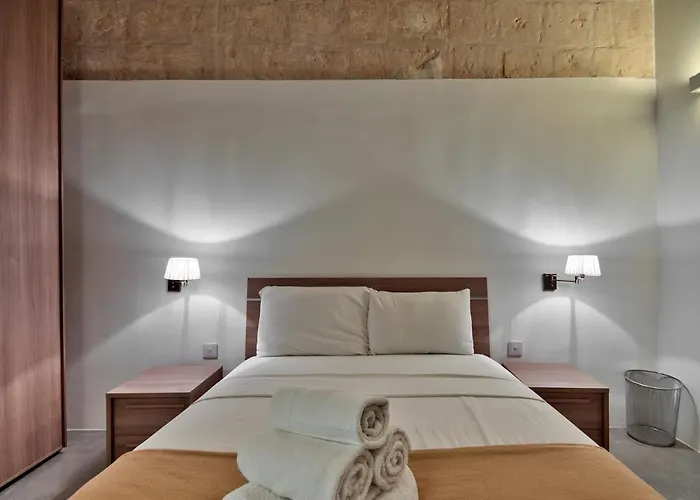 Zoe 2 By Vallettastay